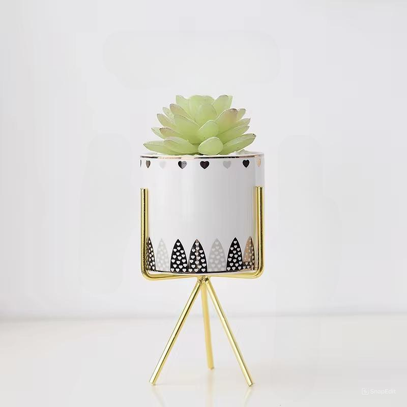 фото Керамический горшок в стиле лофт