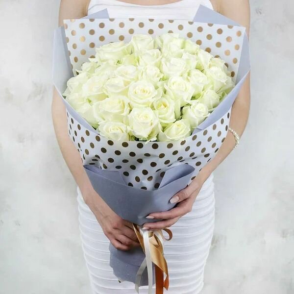 Букет Букет Маркет "Белые розы" 33 розы оригинальная упаковка 50 см