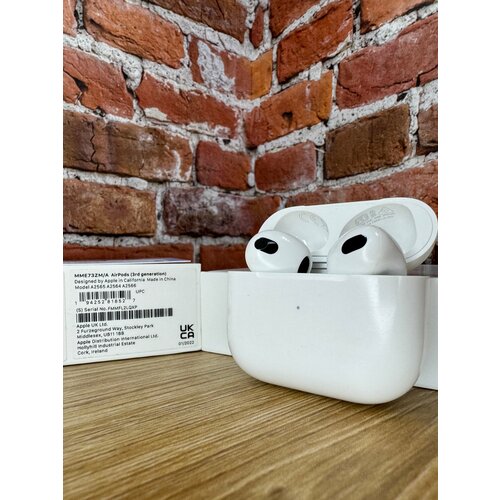 Беспроводные наушники Apple AirPods 3 Lightning Charging Case Lightning белый A2897 4490₽