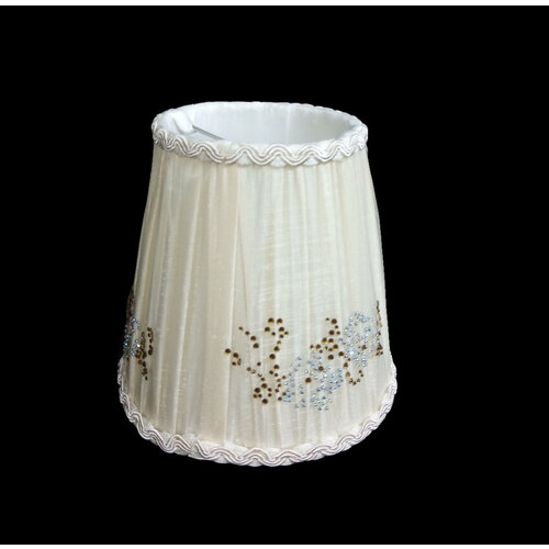 Абажур пластиковый Whole Market 3922 крепление клипса 600₽