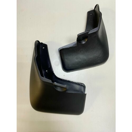 Брызговик передний оригинал 2шт пластик Daewoo Nexia N100N150 1020₽