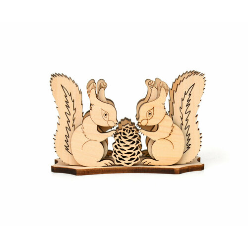 Салфетница из кедра Белки 380₽