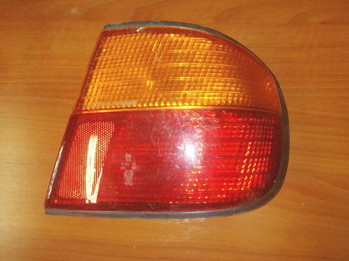 фонарь задняя правый primera p11 hatchback 99 - 02 купить бу Z15690644 - iZAP24