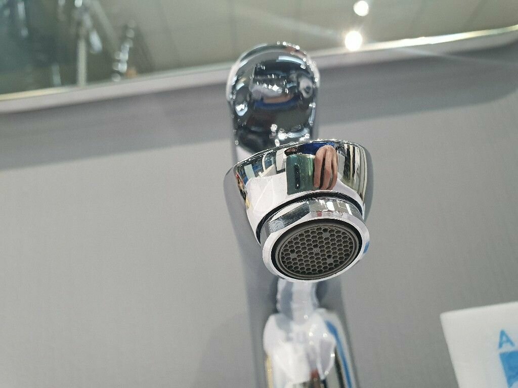 Смеситель однорычажный Hansgrohe Logis E100 71161000 хром для раковины - фото №8