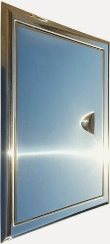 Изображение товара Люк сантехнический из нержавеющей стали с ручкой глянцевый 200*300 (20*30 см)