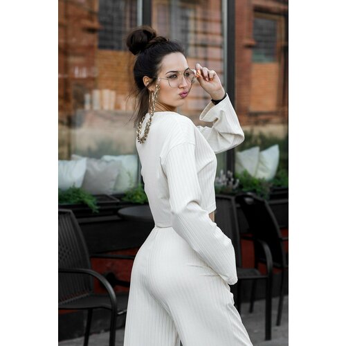 фото Костюм, размер 54, экрю wewant