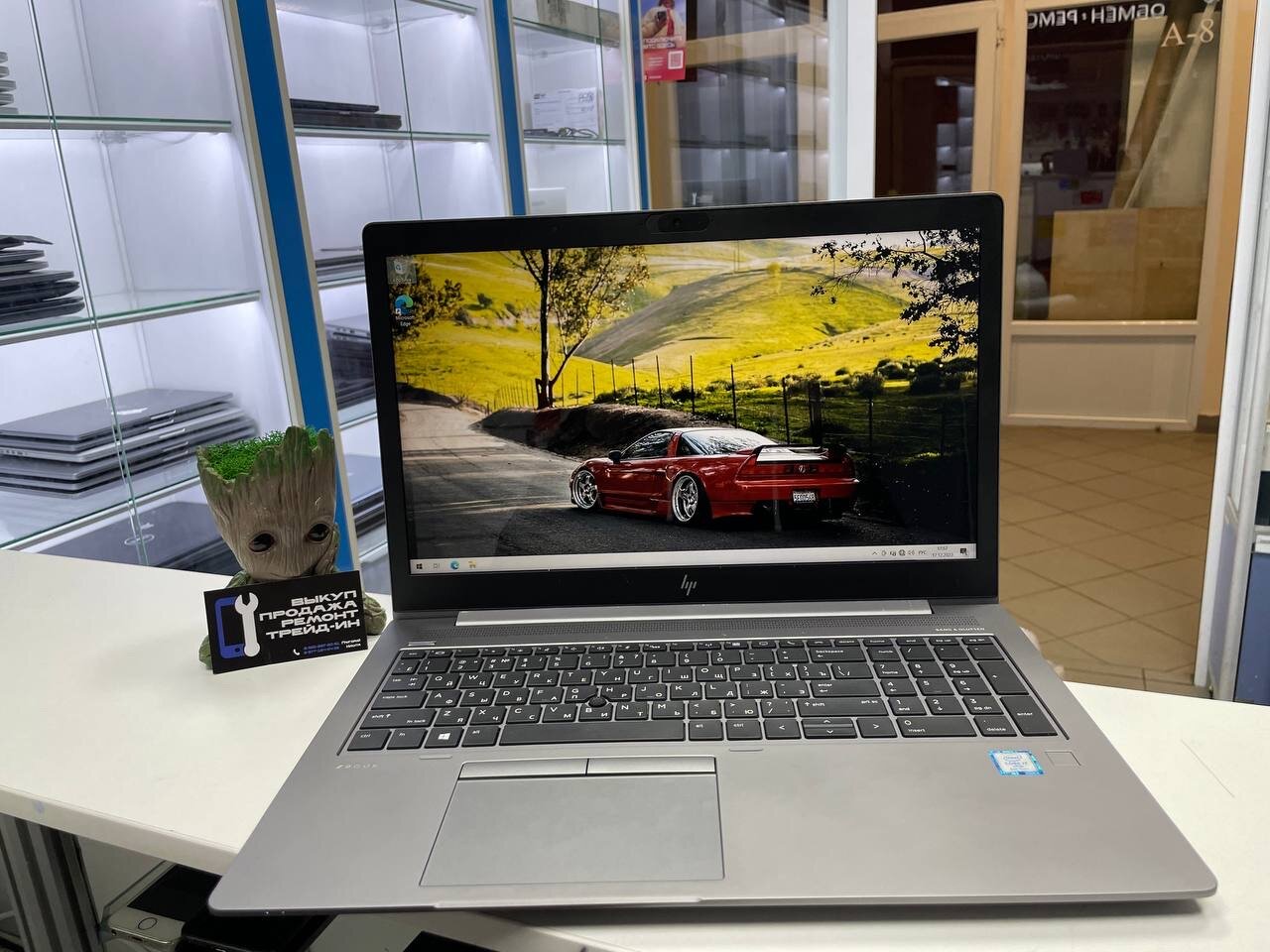 15.6" Ноутбук HP ZBook 15uG6, 1920x1080, Intel Core i7-8665U 1.9 ГГц, RAM 16 ГБ, SSD 512 ГБ, Intel HD Graphics, Windows 10 Pro