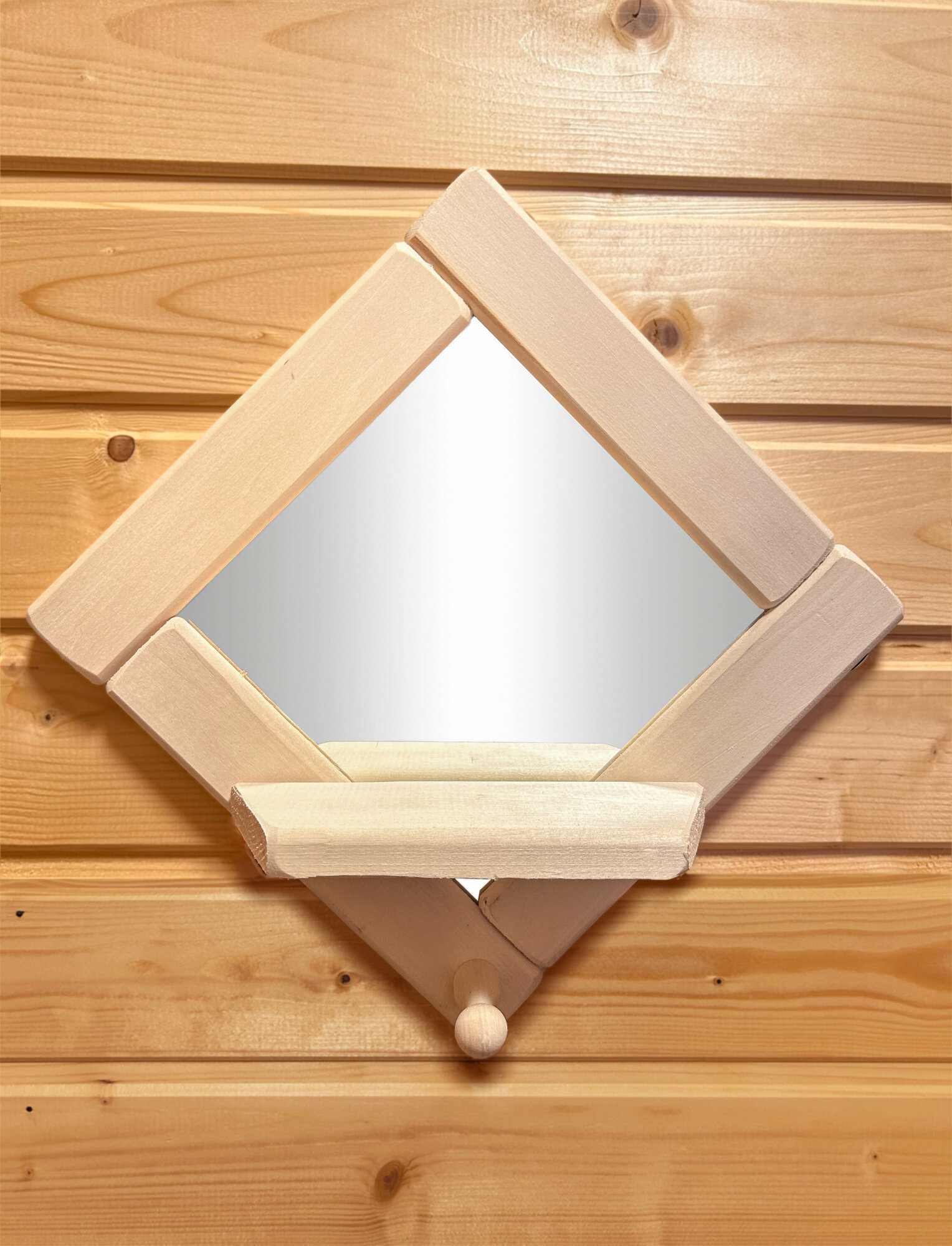 Зеркало настенное "Мини" с вешалкой и полкой, липа, 24х24 см - фотография № 1