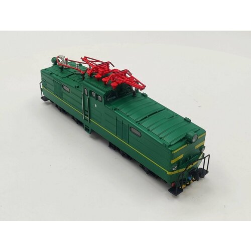 Наши поезда 12 - Маневровый электровоз ВЛ41 5000₽