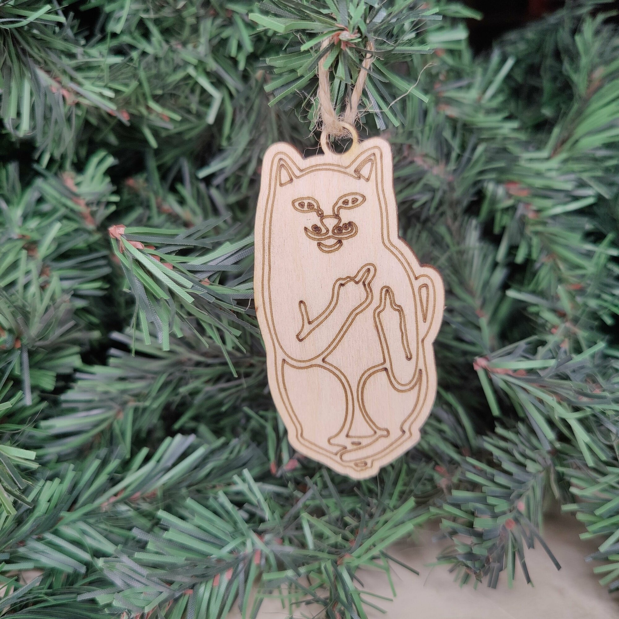 Деревянная елочная игрушка мем "Котфак", 1 штука, цвет бежевый