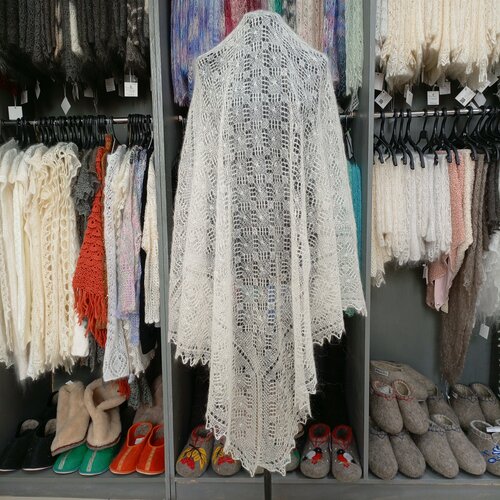 фото Платок орчанка,130х130 см, белый