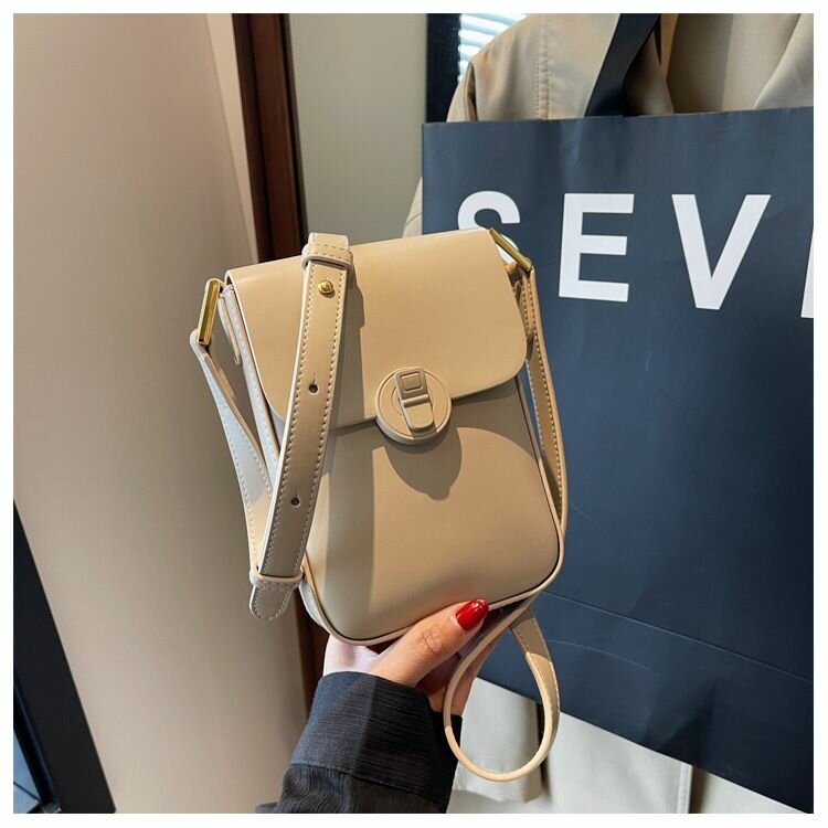 фото Женская сумка кросс-боди на плечо цвет черный