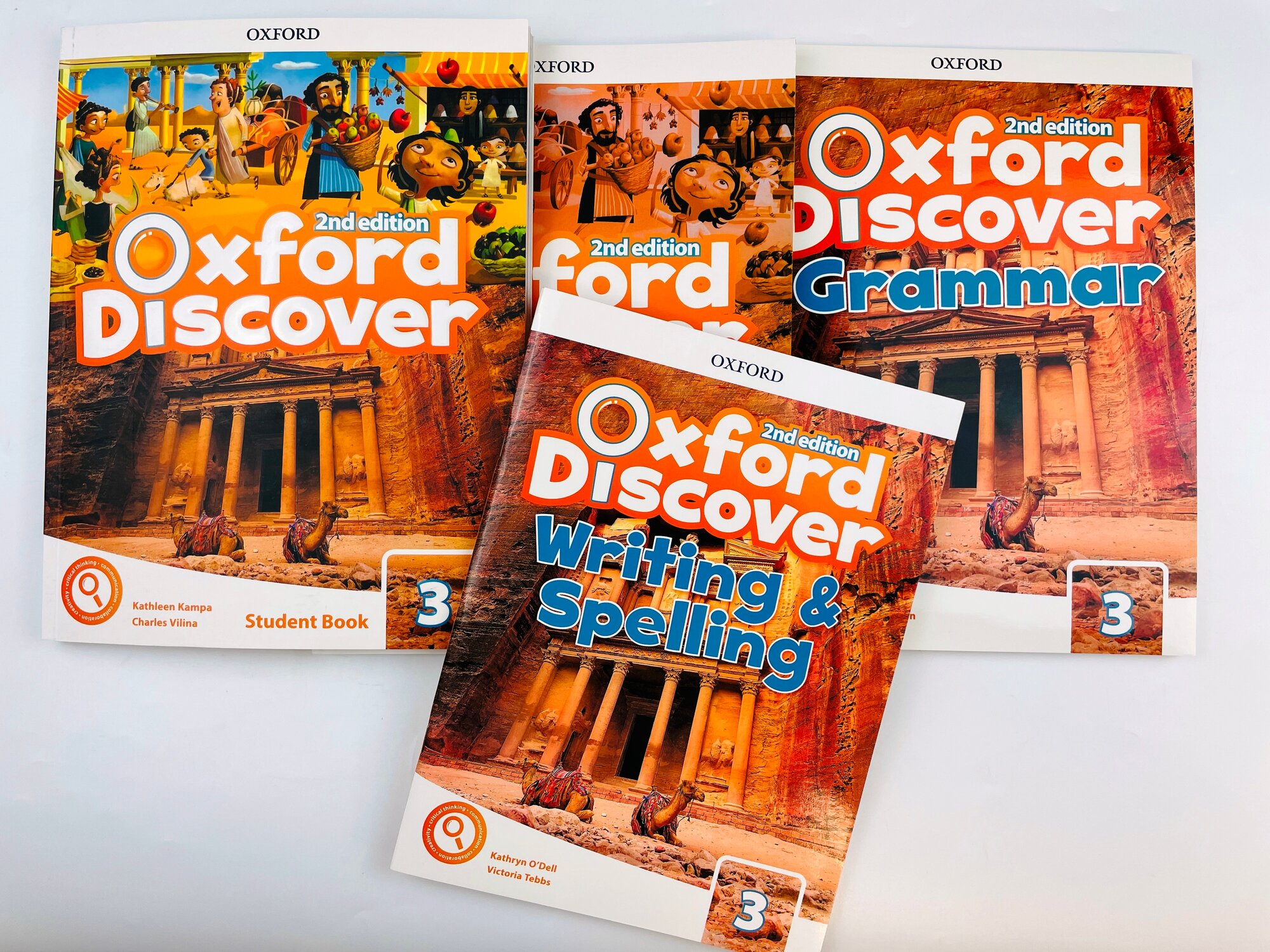 Oxford Discover 3 Student Book + Workbook + Oxford Discover Grammar 3 Students book (2nd edition) + Discover Writing & Spelling 4