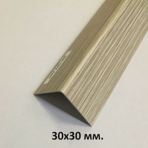 Изображение товара Уголок Пластиковый 30х30мм. Орех Антик 2.7м.