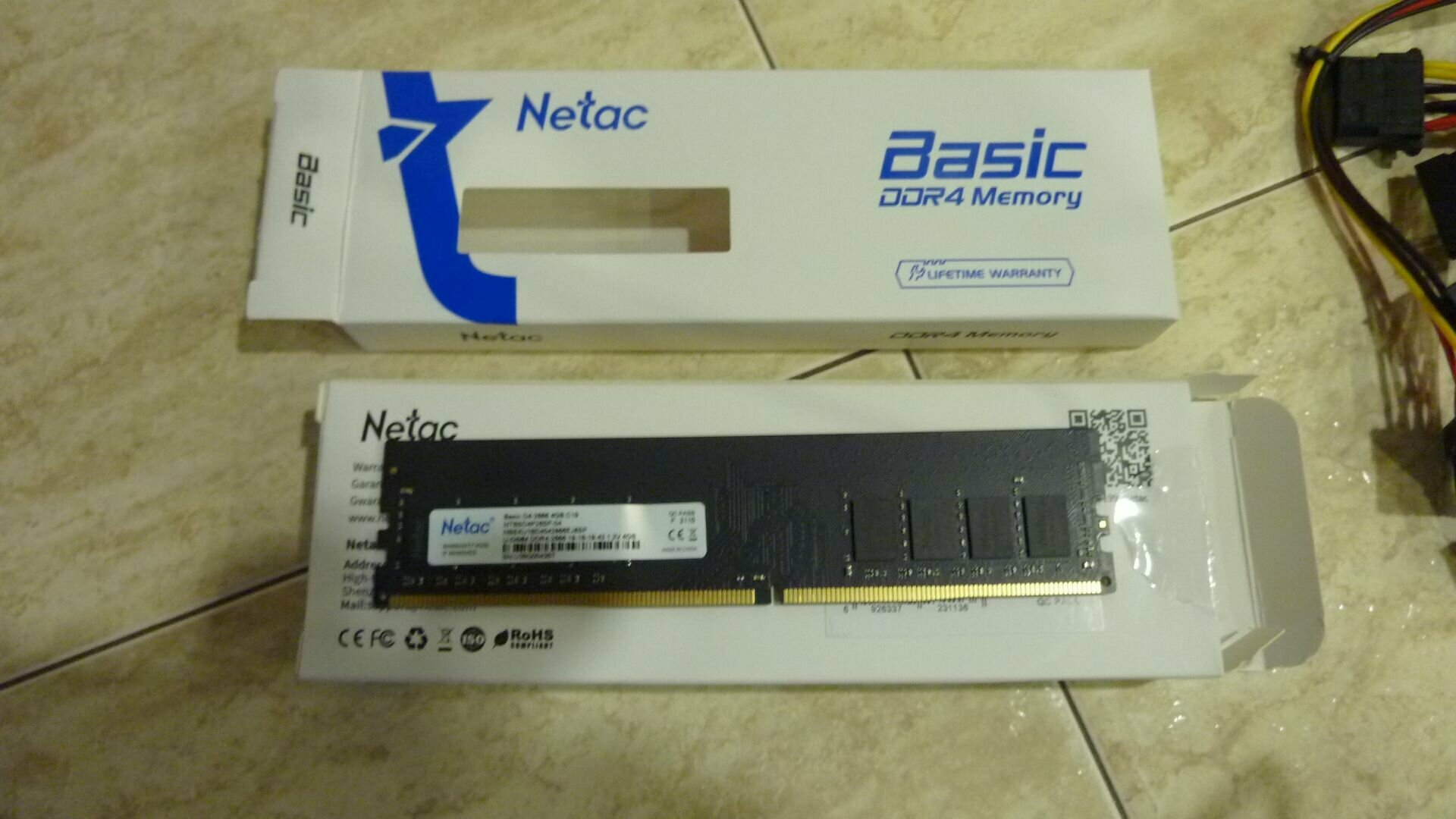 Netac Basic DDR4-2666 4Gb (NTBSD4P26SP-04) - фото №12