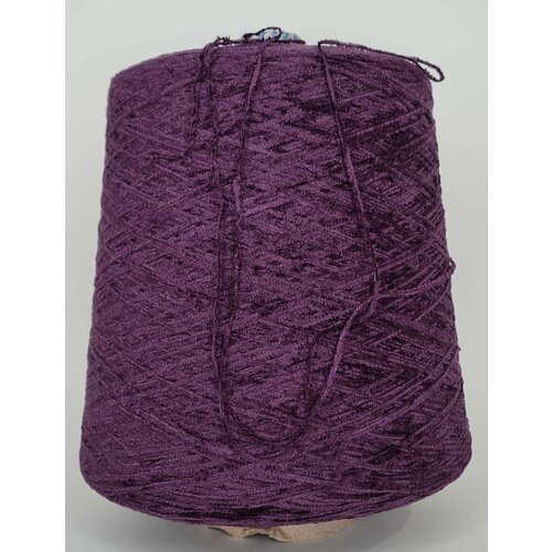 Бобинная пряжа E.Miroglio, Italiana Velluto цвет изумруд (300гр). Состав:45%вискоза,55%полиакрил. Метраж:600м/100гр.