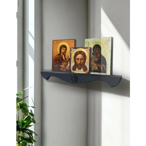 Полка угловая настенная для икон 