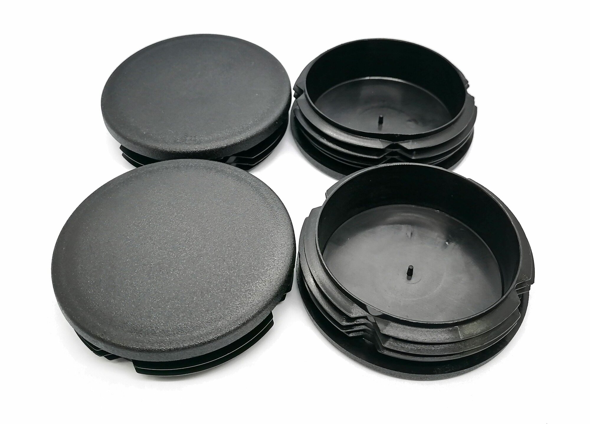 Заглушка для круглой трубы с внешним диаметром 90мм и диаметром отверстия 80-87мм, пластиковая, 4шт.