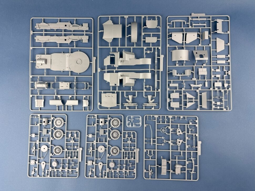 Сборная модель бронеавтомобиля Гарфорд Путилов (1/35) CSM-35009 — фото 1