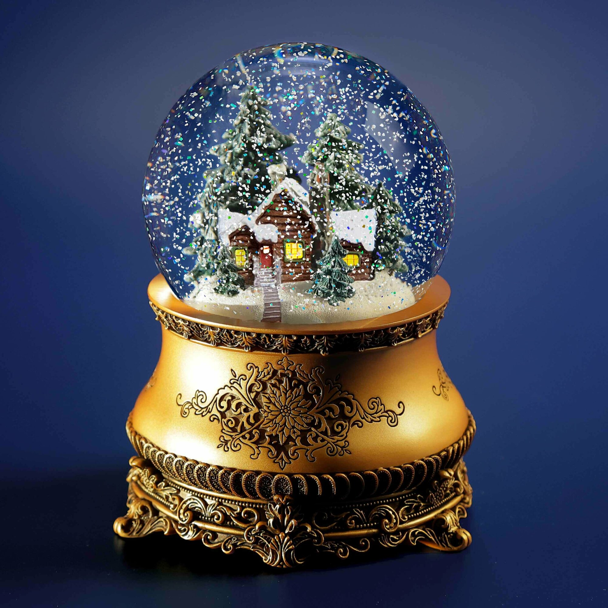 Снежный шар Glassglobe Старый дом с автометелью и подсветкой
