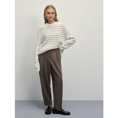 фото Брюки zarina, размер 2xs (ru 40)/170, хаки