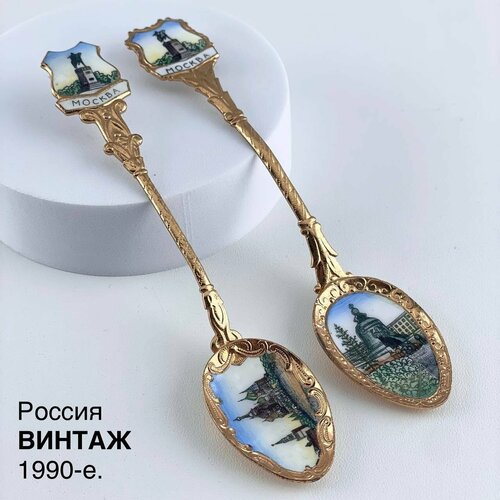 Винтажные сувенирные ложки Москва Набор 2 шт Сплав металлов эмаль Россия 1990-е 1000₽