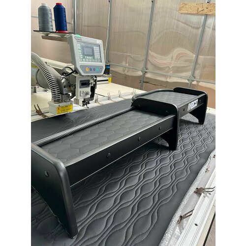 Стол-полка на торпеду для грузовика Iveco EuroCargo 2002-2008 9576₽