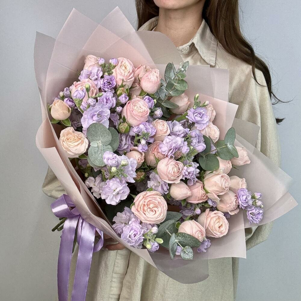 Букет, маттиола и роза пионовидная, розовый и фиолетовый, для мамы, учителя, бабушки