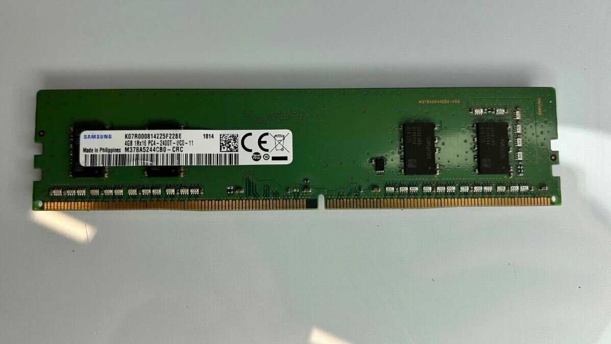 Оперативная память Samsung M378A5244CBO-CRC, тип DDR4, 4ГБ, 2400МГц