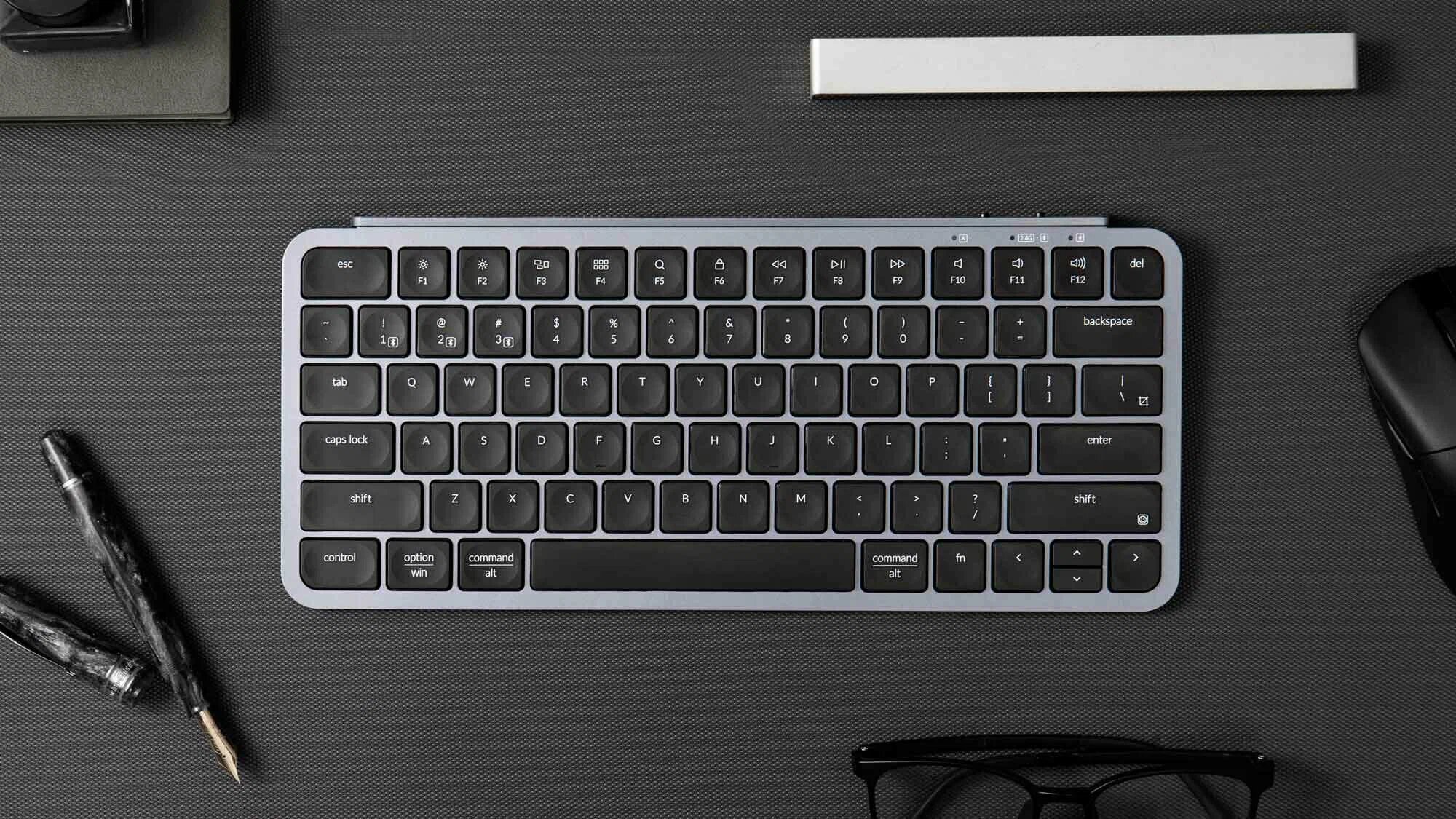 Беспроводная клавиатура Keychron B1 Pro, Bluetooth, 77+12 клавиш, черно-серый