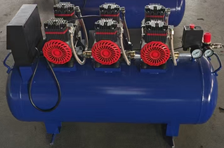 Компрессор безмасляный ENERGOKRAFT AIRMAX 100/840 PRO (4.5 кВт, 100 л, 840 л./мин, 8 бар.)