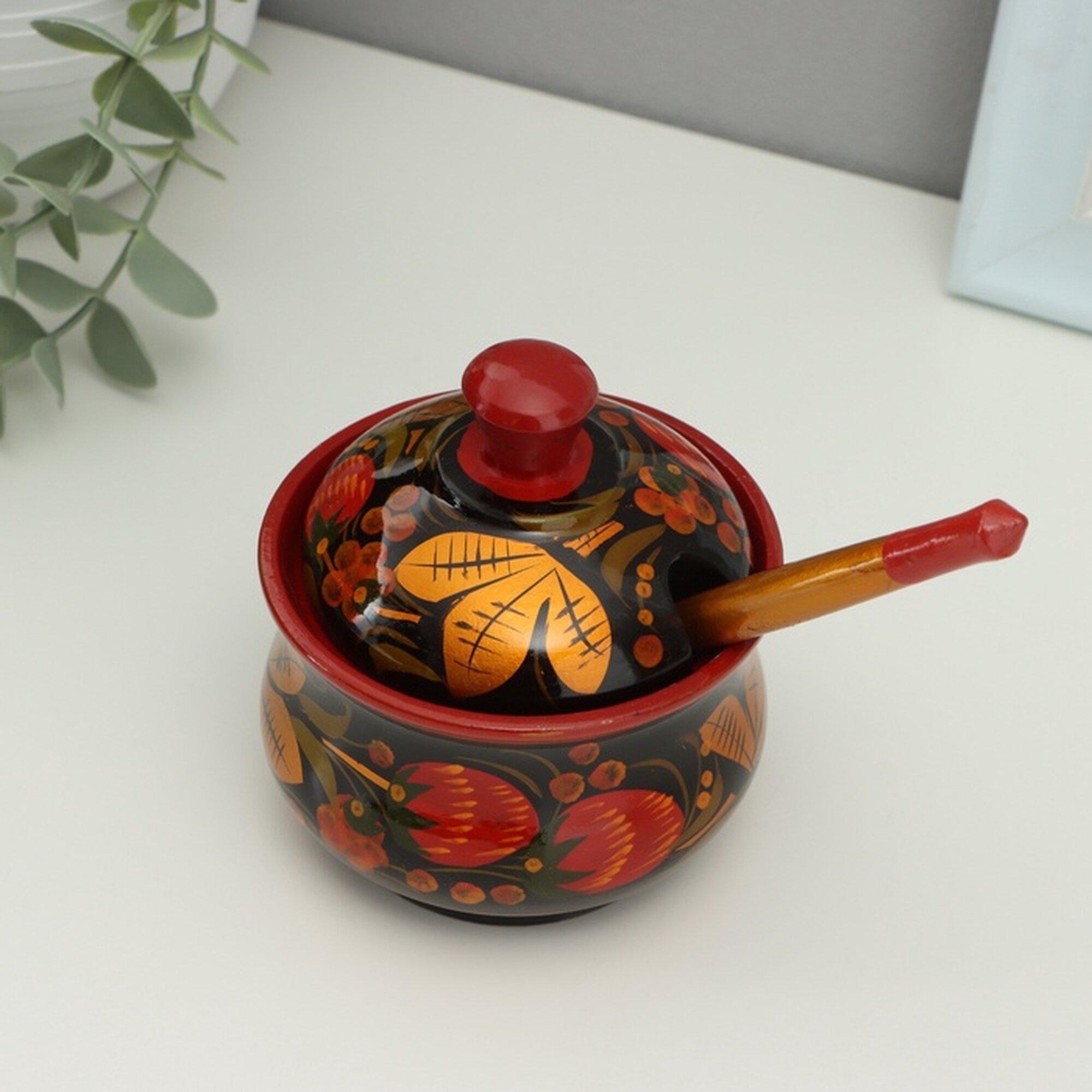 Сахарница Сима-ленд "Красота", дерево, с ложкой, с декором, 10 см x 9 см