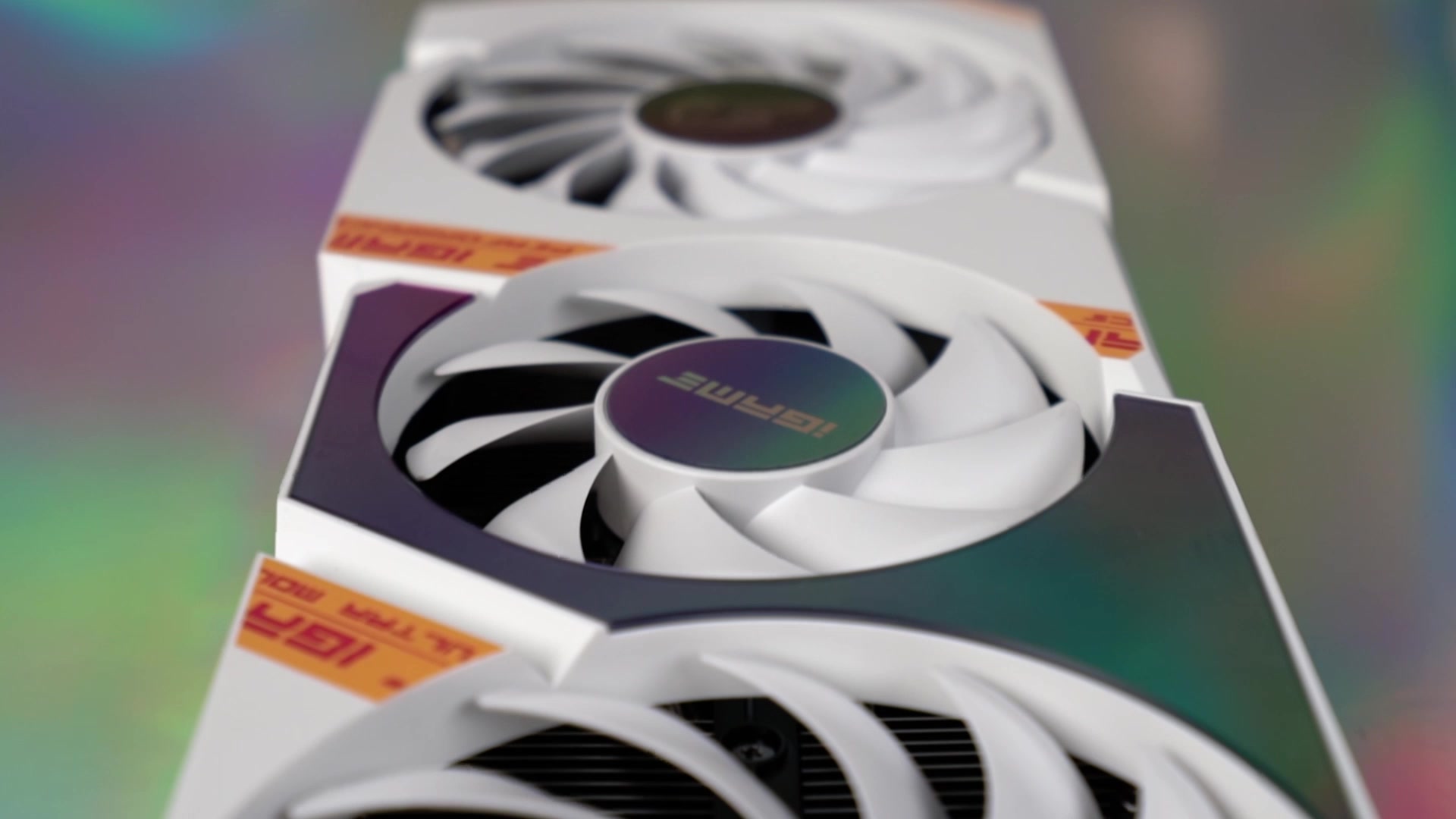 Видеокарта Colorful iGame GeForce RTX 3060 Ultra W OC 12 ГБ, NVIDIA DLSS, Трассировка лучей — фото 1