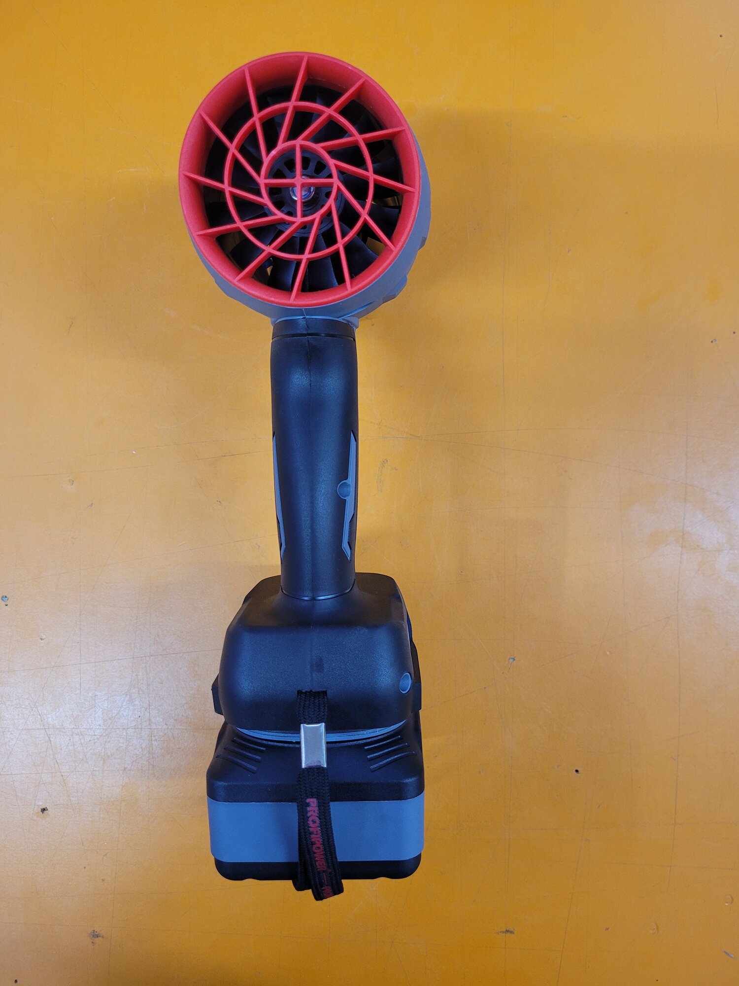 Изображение Аккумуляторная воздуходувка Tornado Profipower DWDUB-18v