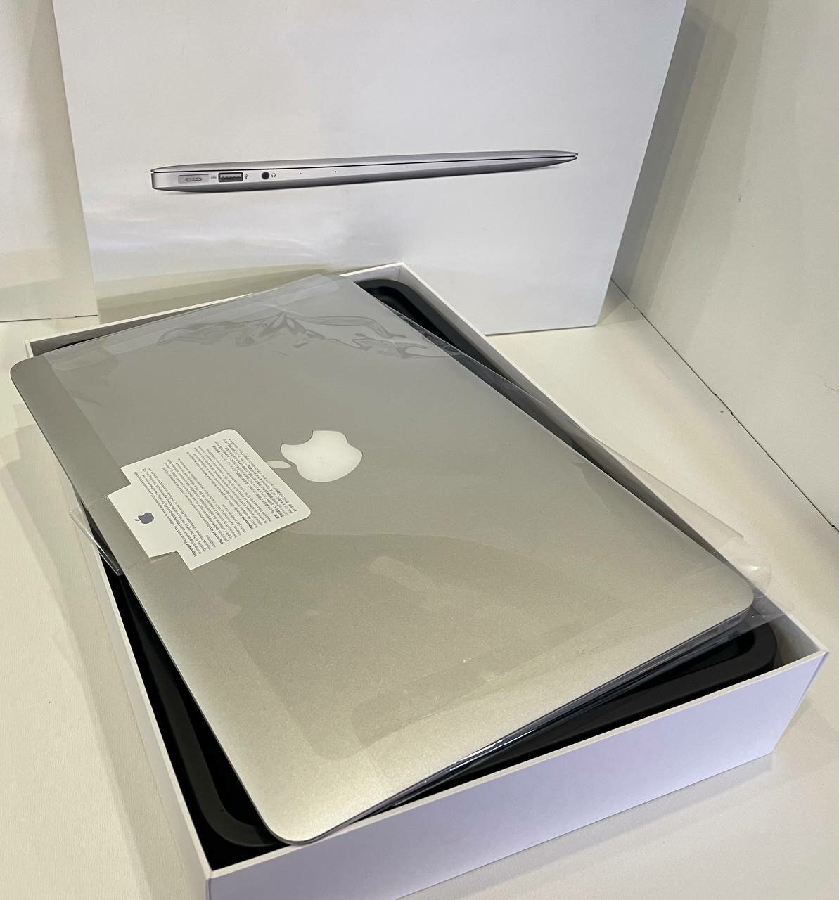 Ноутбук Apple Macbook Air 13 -inch 2015 Б/У