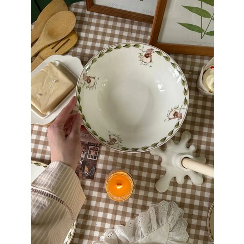 Тарелка глубокая с кроликом фарфор