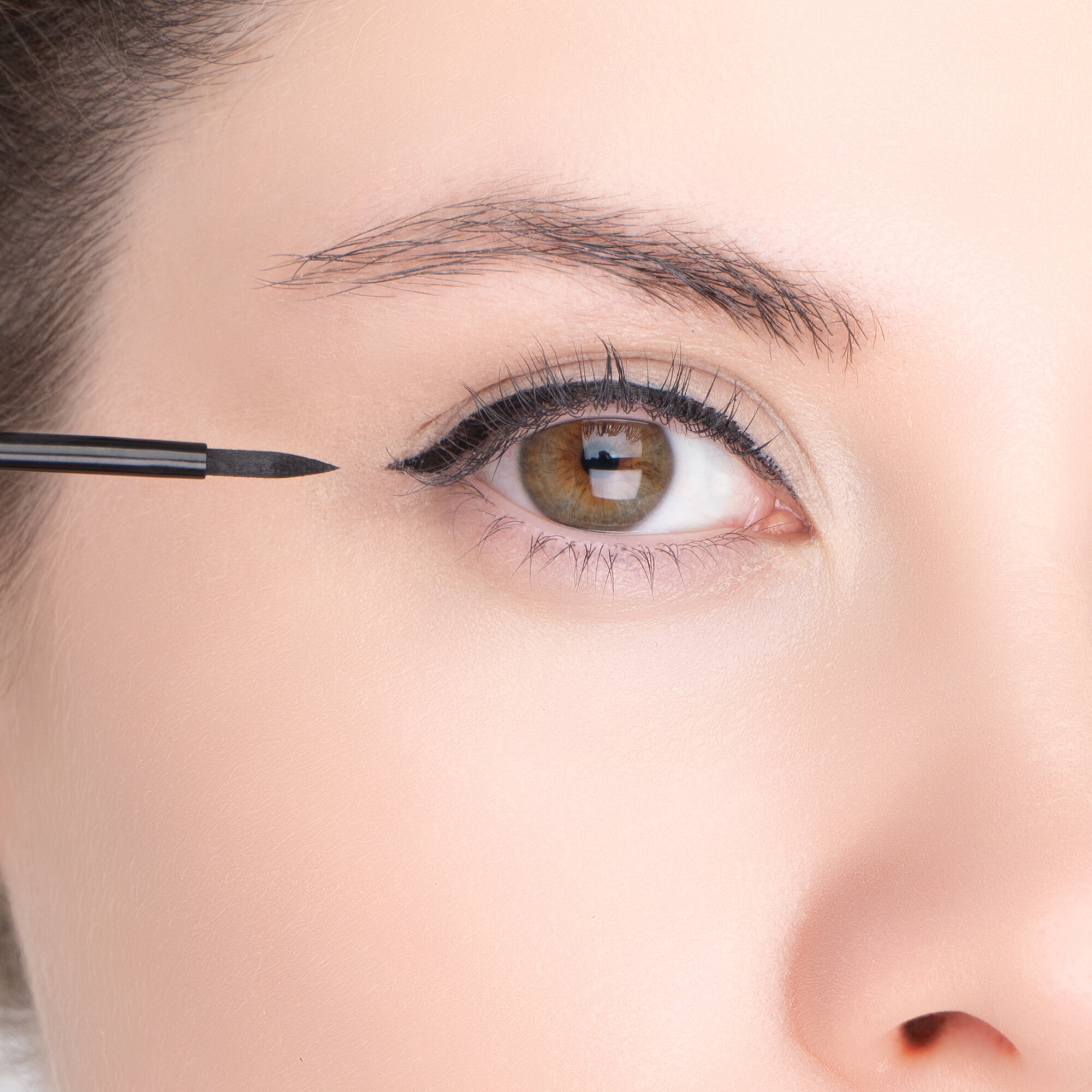 Подводка Vivienne Sabo Charbon, жидкая, для глаз, тон 01, черная, 6 мл — фото 1