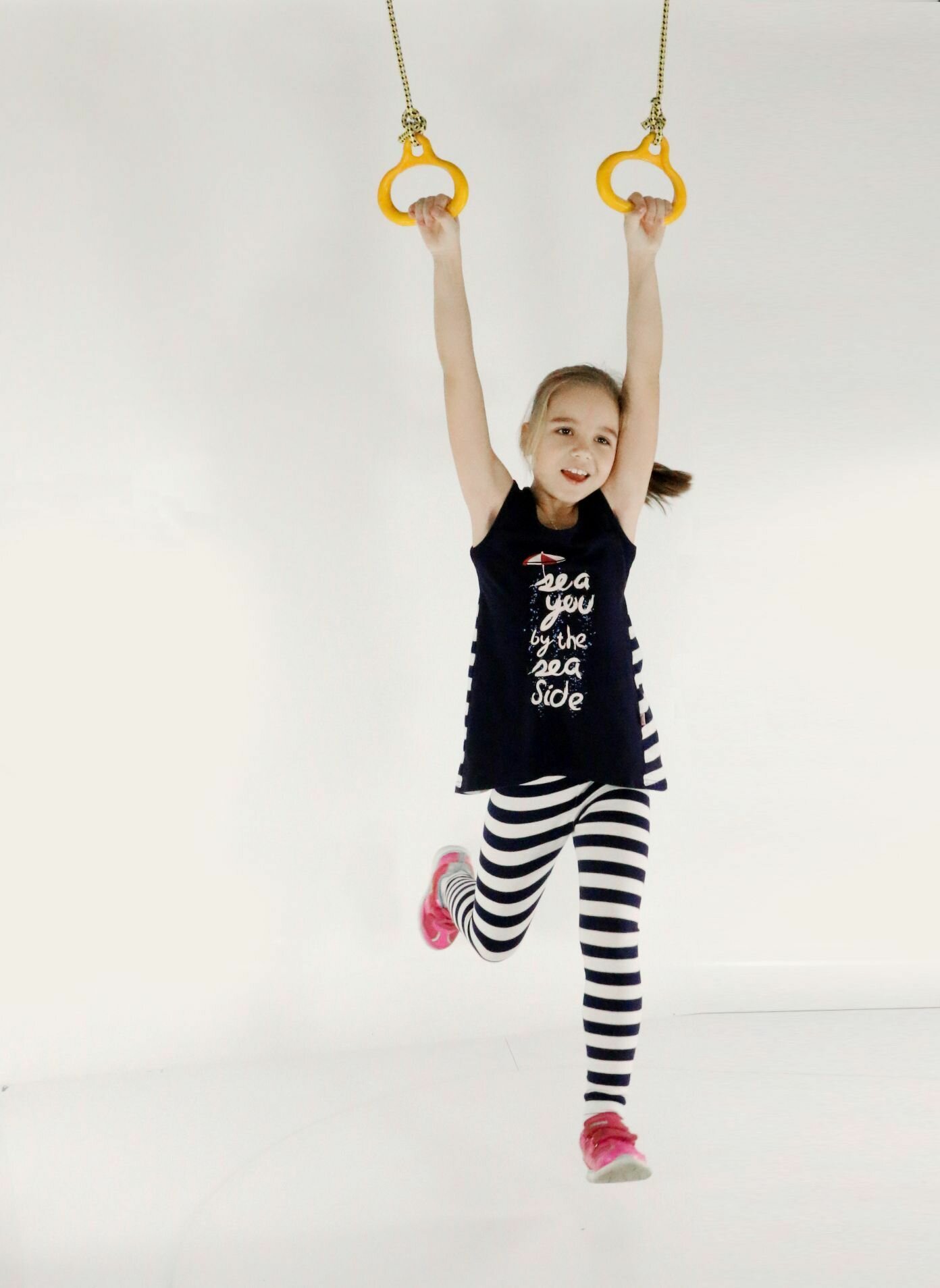 Кольца гимнастические Kеmfer F0000014377, для ДСК, нагрузка до 100кг, пластик, желтые — фото 1