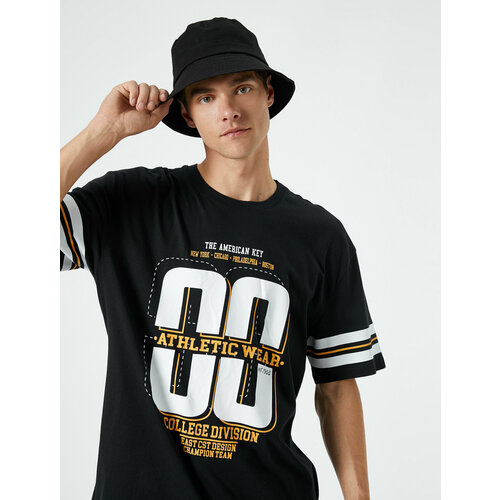 фото Футболка koton, размер l, черный