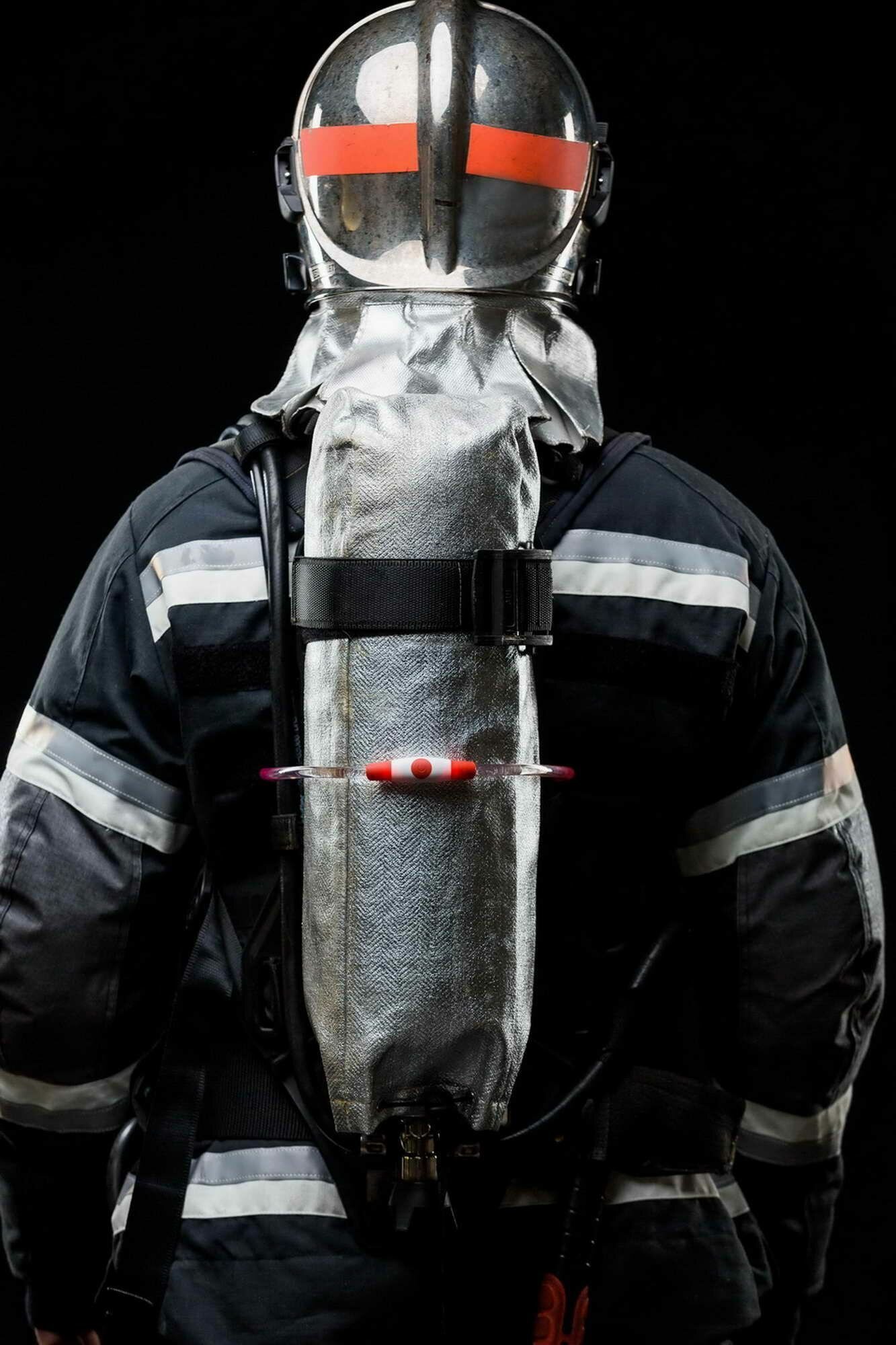 Маяк LS-B3 на баллон дыхательного аппарата пожарного-спасателя Сила Света МЧС
