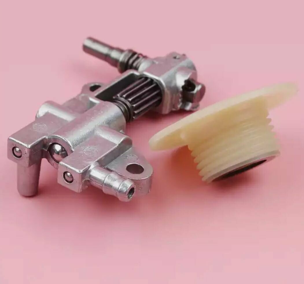 фото Комплект: маслонасос (насос) масляный + привод (червяк) для бензопилы 45 52 4500 5200 4518 5220 качество