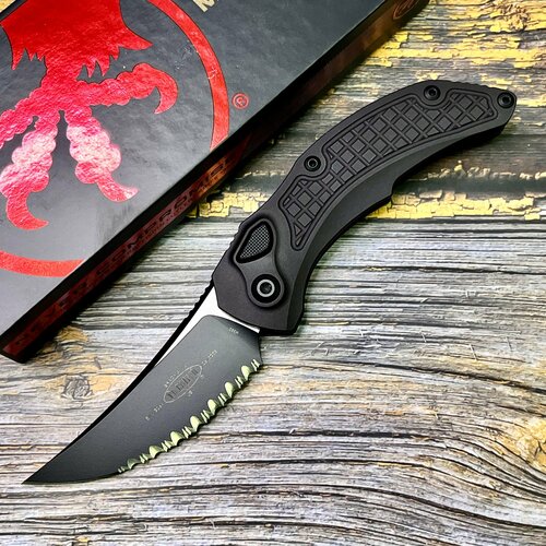 Нож складной MicroTech MCT268A3T Brachial, M390 Black Serrated Blade