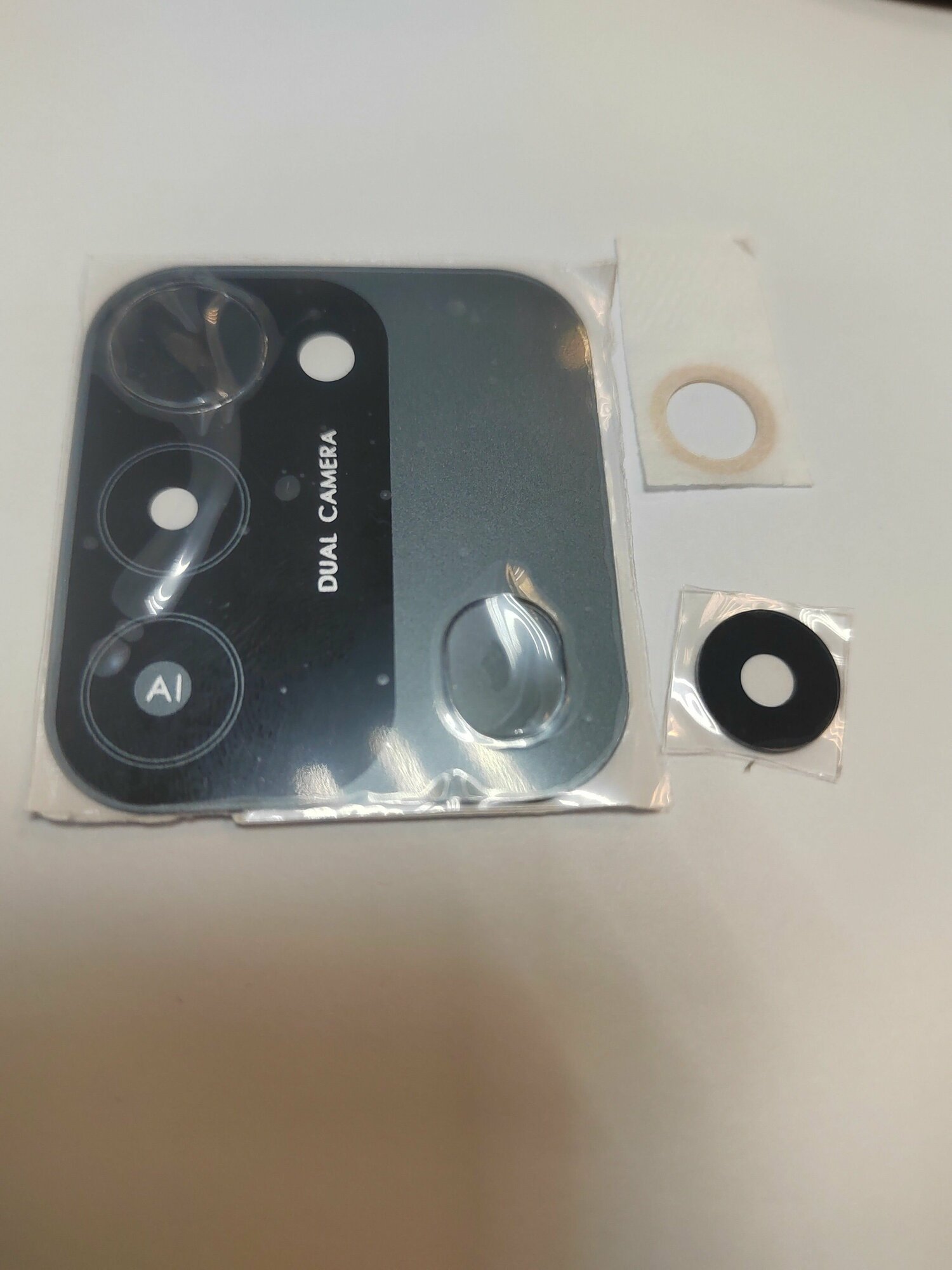 Стекло камеры для spark 8c черное с рамкой