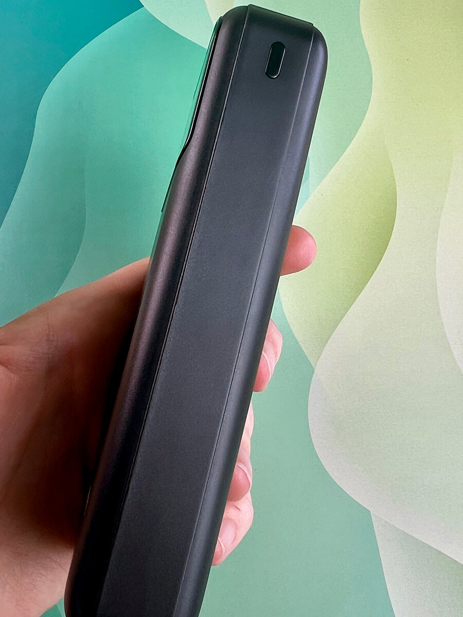 Радость родителей и ребенка от использования мощного внешнего аккумулятора