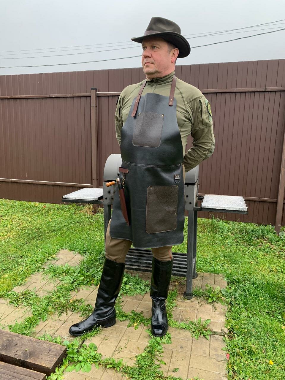 Фартук из натуральной кожи для барбекю и шашлыка ручной работы