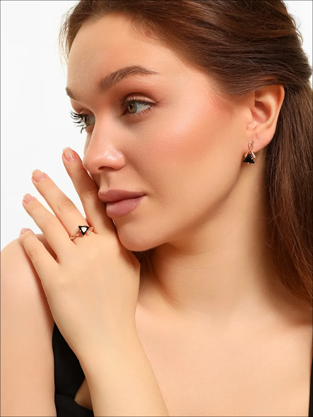 Комплект бижутерии: серьги, кольцо, размер кольца 18.5, черный — фото 1