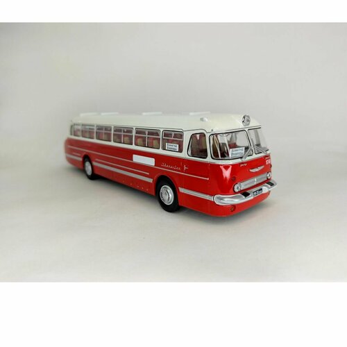 Масштабная модель 1/43 Икарус 55.14 красный