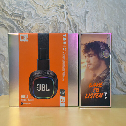 Беспроводные наушники накладные TUNE J-30 black с подсветкой 170000₽