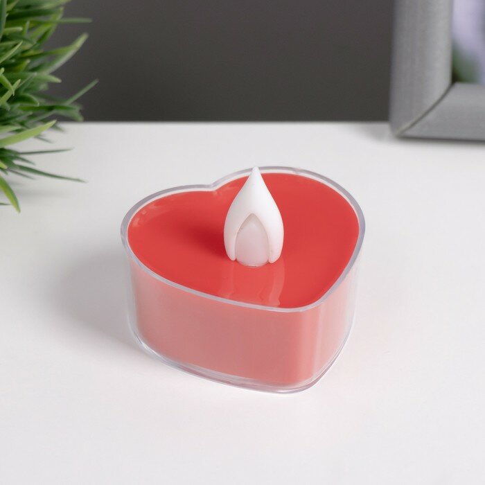 фото Ночник "Свеча сердце" LED 0,5Вт от батареек 3хAG10 красный 5х5х4 см