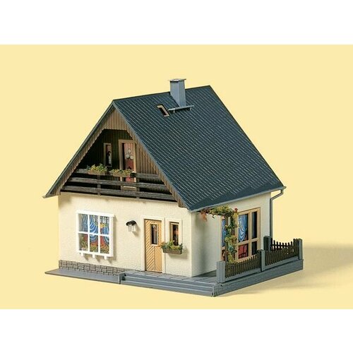 11378 AUHAGEN Дом Габи HAUS GABI - модель постройки / здания масштаба 1:87 для игрушечной железной дороги H0 (HO), 16.5 мм